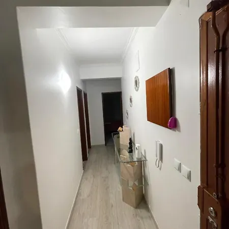 Privat bolig Quarto Calmo E Acolhedor Almada